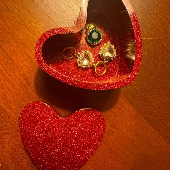 Resin Heart Trinket Box - Picture 4 of 6